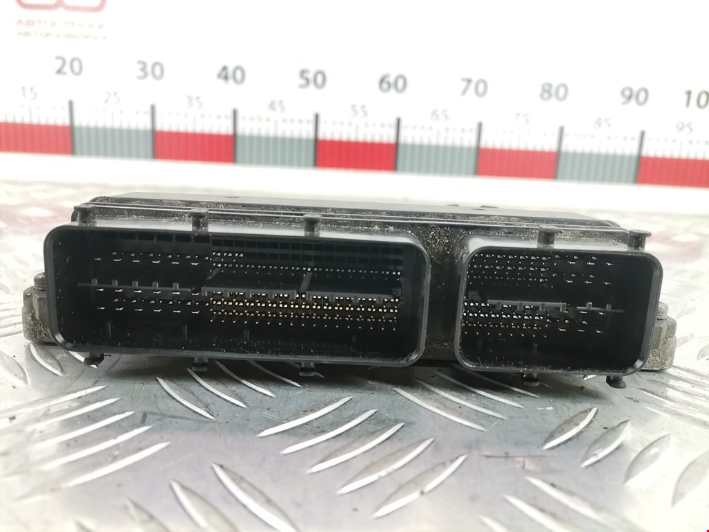 Блок управления двигателя (ЭБУ) TOYOTA Auris E150 2006-2012