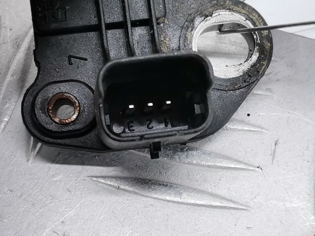 Датчик положения коленвала FORD Fiesta 2001-2008