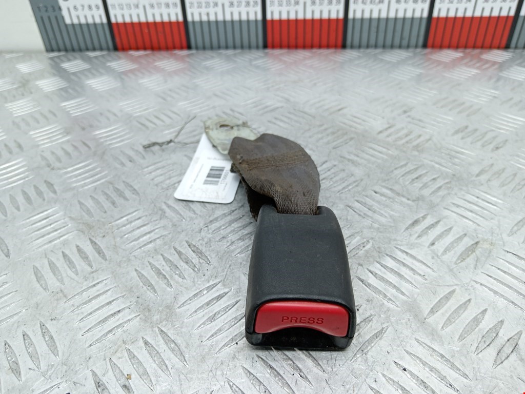 Замок ремня безопасности (преднатяжитель ремня безопасности) Ford Ranger 2 (2006-2011)