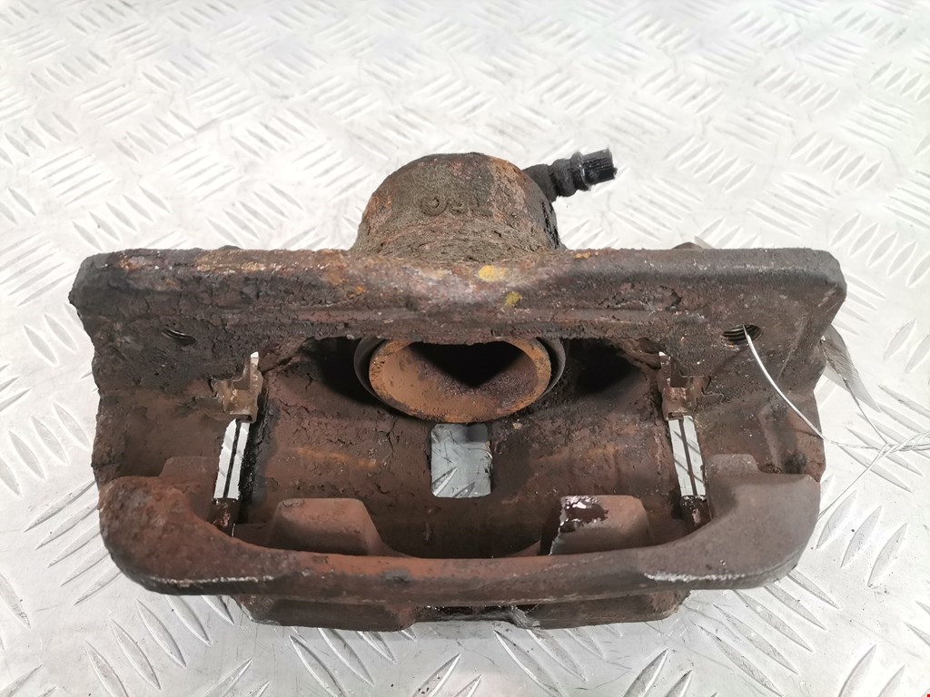 Суппорт передний правый HONDA Jazz 2008-2015