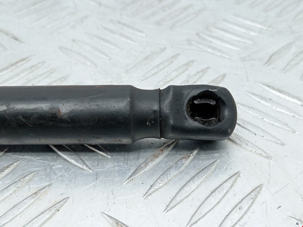 Амортизатор крышки (двери) багажника RENAULT Clio 2005-2012