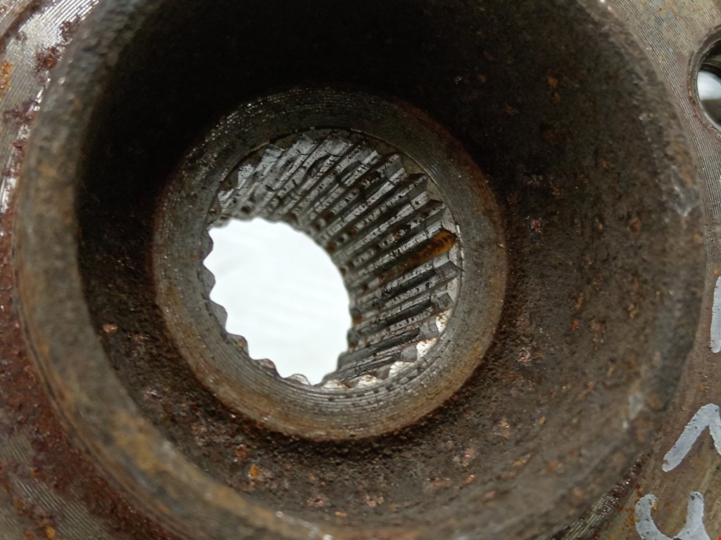 Ступица передняя левая RENAULT Modus 2004-2012