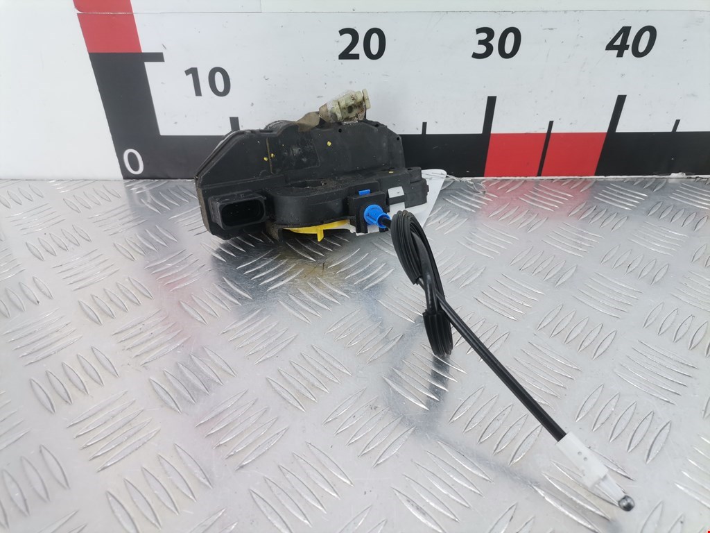 Замок двери передней левой OPEL Astra J 2009-2017