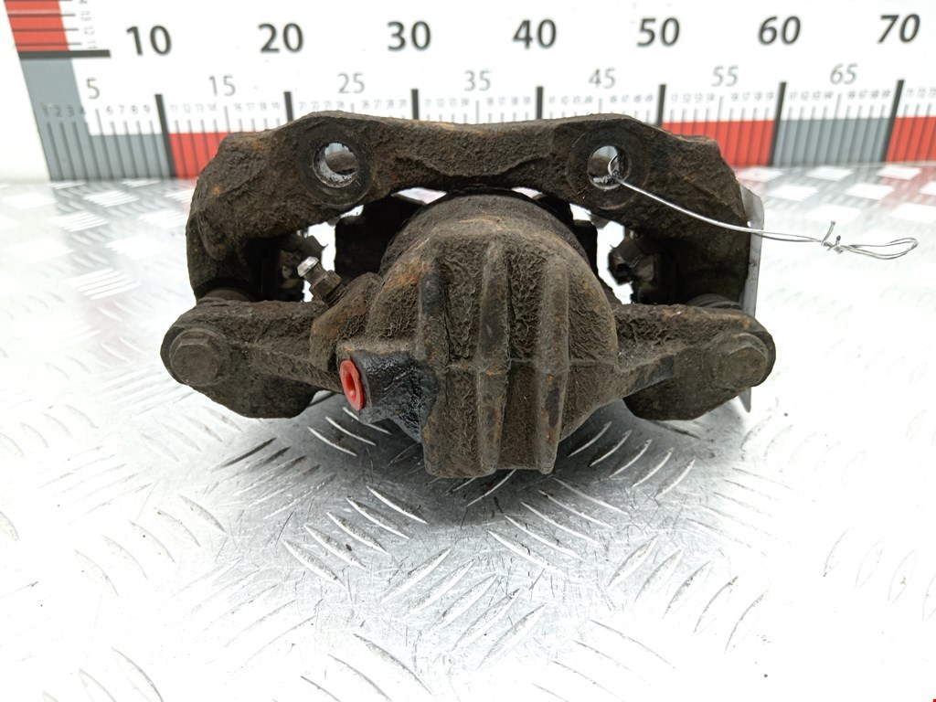 Суппорт передний правый CITROEN Berlingo 1996-2012