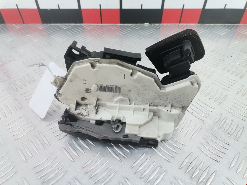 Замок двери задней левой SKODA Rapid 2012-2020