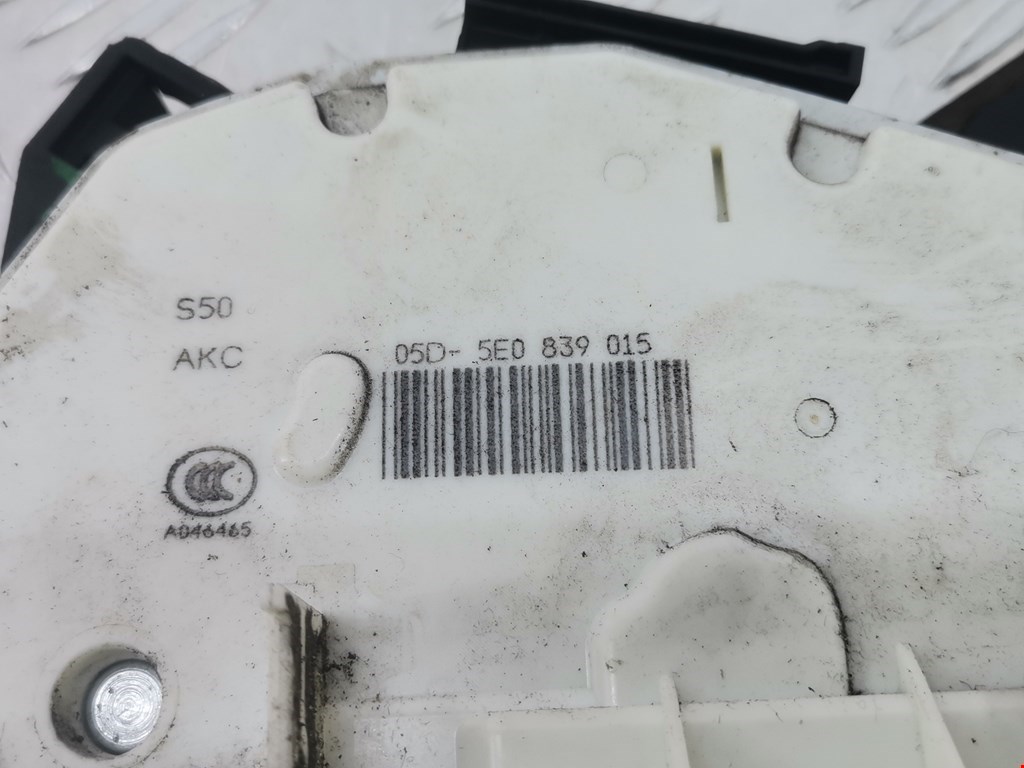 Замок двери задней левой SKODA Rapid 2012-2020