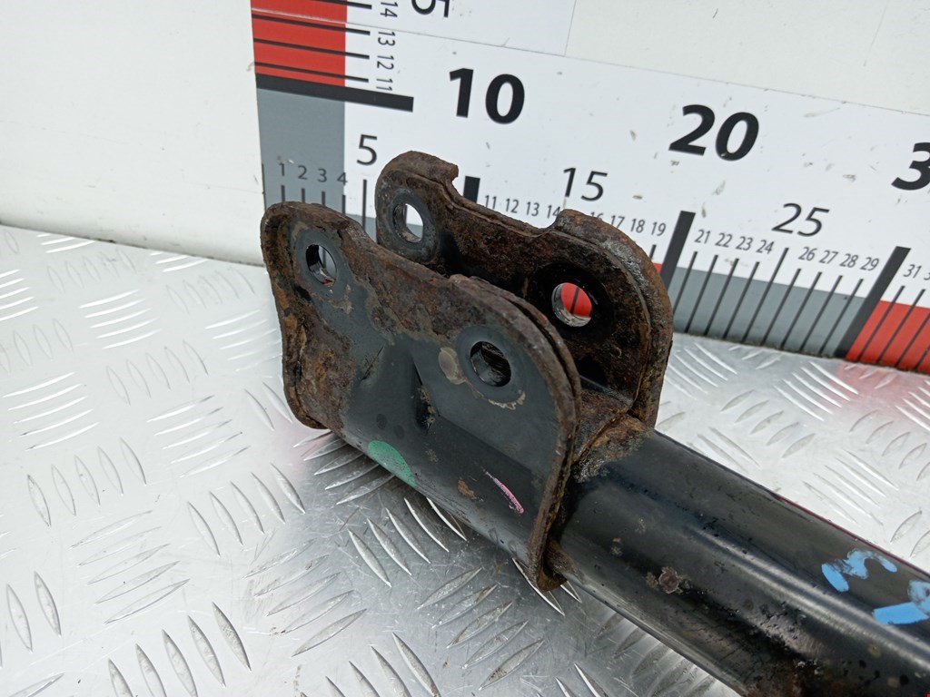 Амортизатор передний левый HYUNDAI Santa Fe CM 2005-2012