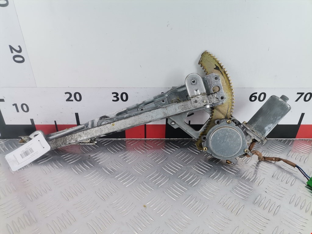 Стеклоподъемник передний правый SUBARU Legacy 1994-1999