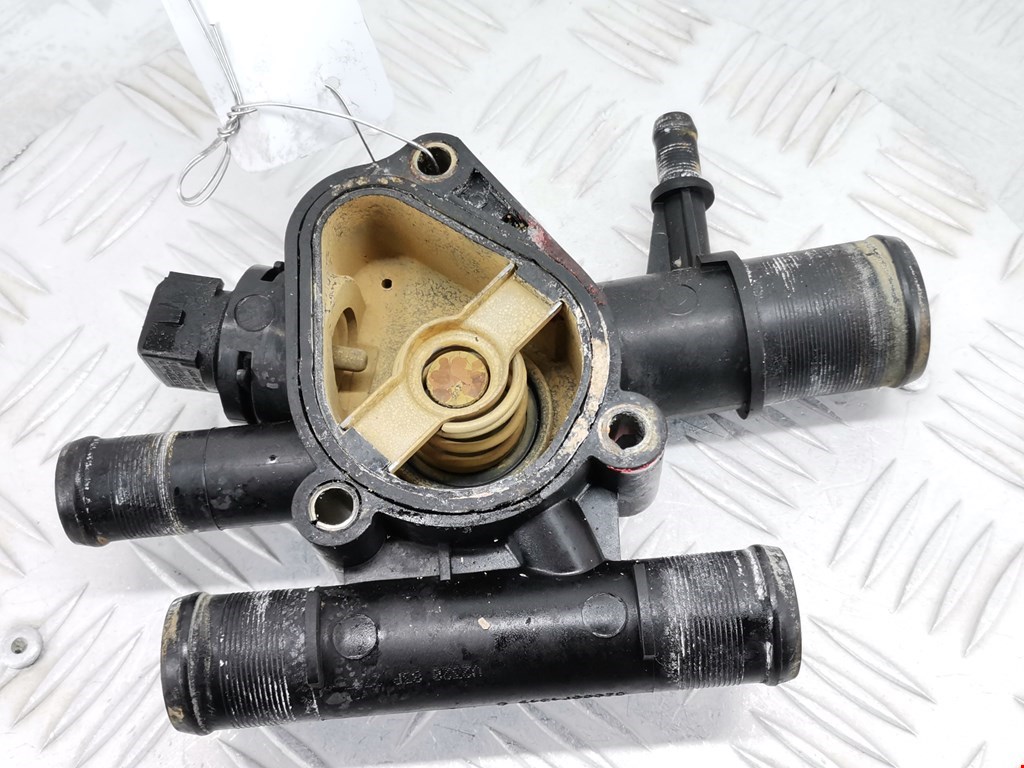 Корпус термостата RENAULT Trafic II 2001-2014