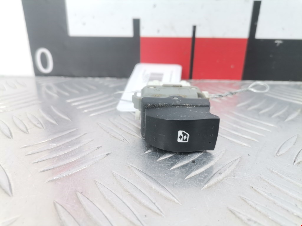 Кнопка стеклоподъемника RENAULT Laguna 2001-2007