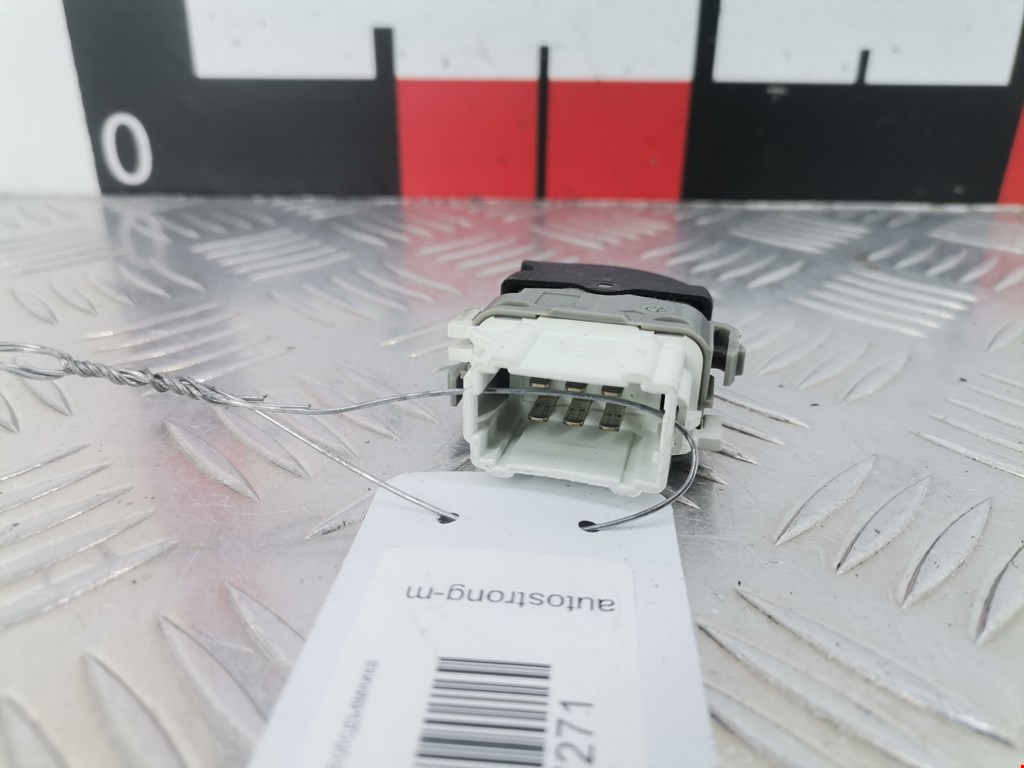 Кнопка стеклоподъемника RENAULT Laguna 2001-2007