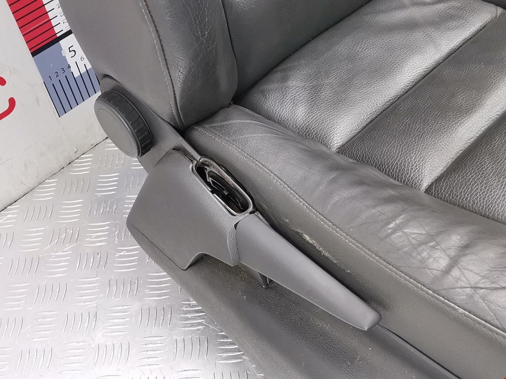 Комплект (К-кт) сидений VOLKSWAGEN Touareg 2002-2010