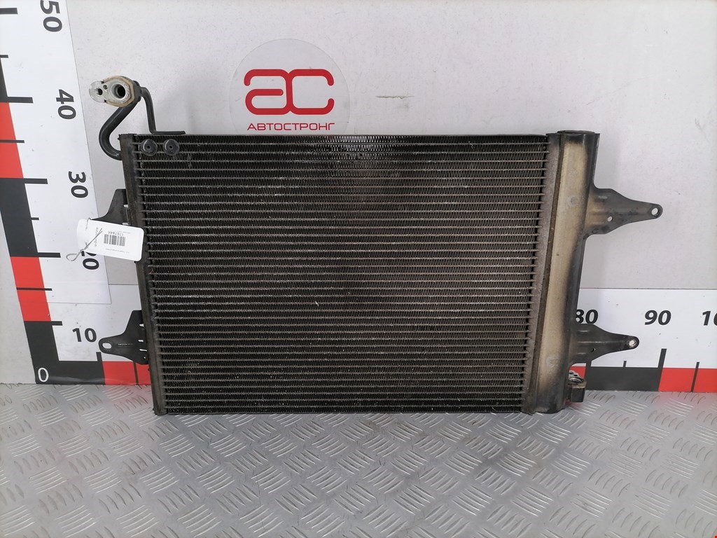 Радиатор кондиционера Volkswagen Polo 4 (2001-2009)