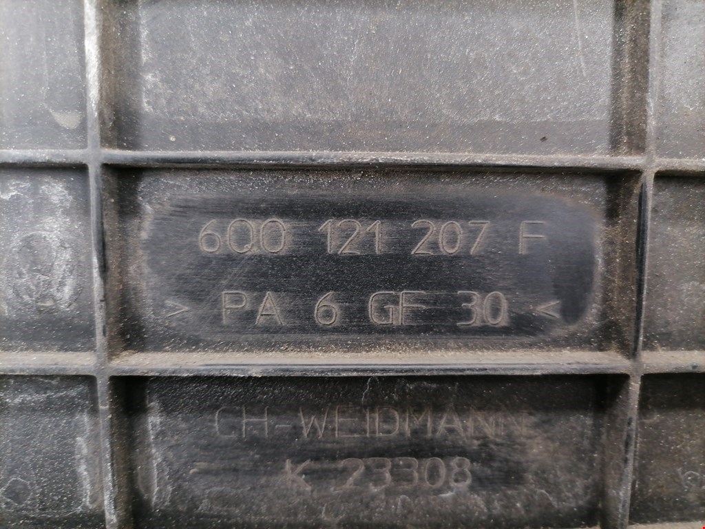 Вентилятор радиатора основного VOLKSWAGEN Polo IV 2001-2009