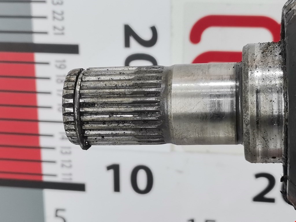 Полуось (привод, приводной вал) передняя левая HYUNDAI i40 2011-2019