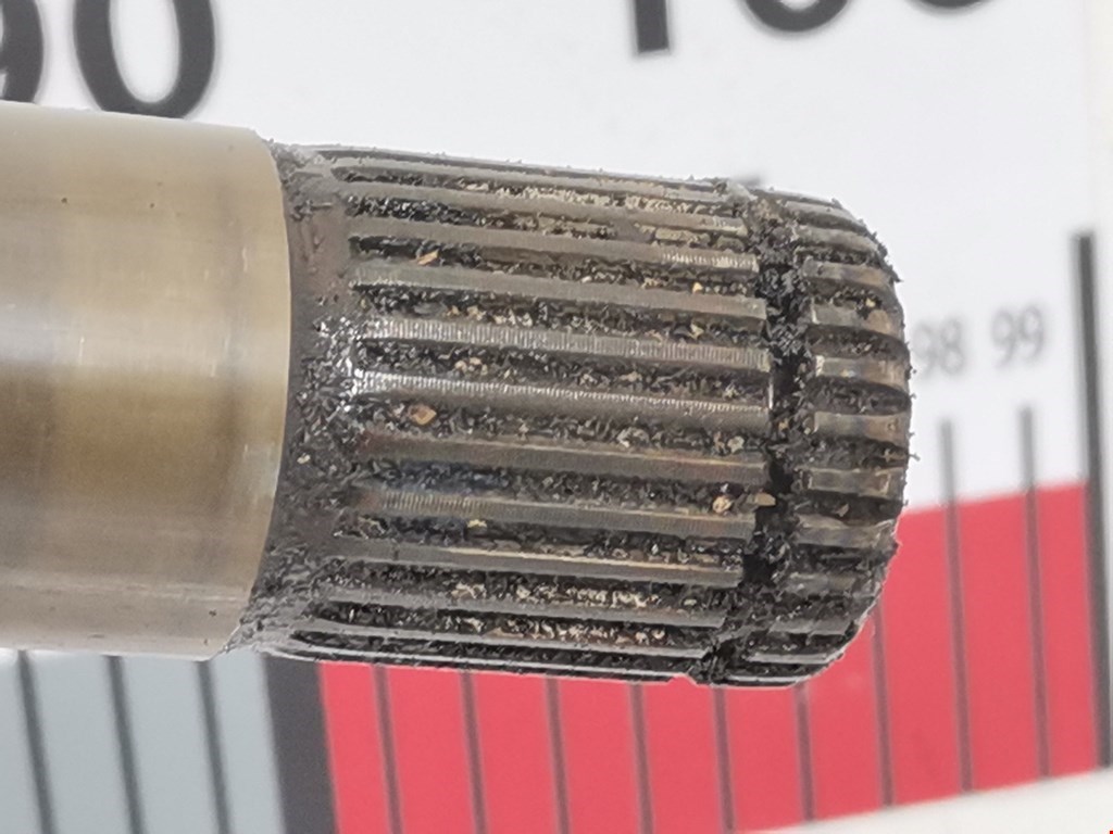 Полуось (привод, приводной вал) передняя правая LAND ROVER Range Rover Sport 2005-2013