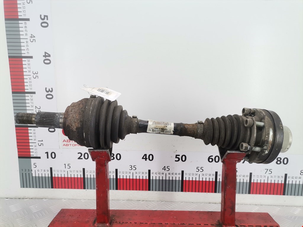 Полуось передняя правая (приводной вал шрус) Volkswagen Touareg 1 (2002-2010)