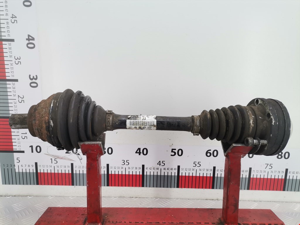 Полуось (привод, приводной вал) передняя левая AUDI A3 8P 2003-2013