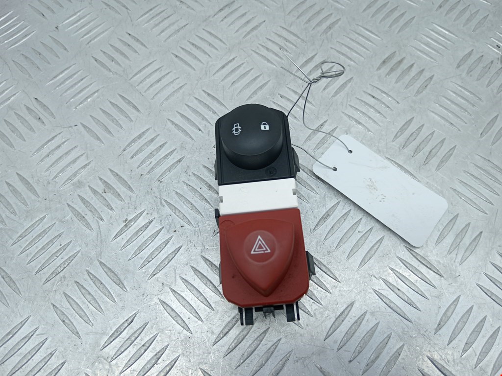 Кнопка аварийной сигнализации (аварийки) RENAULT Scenic II 2003-2010