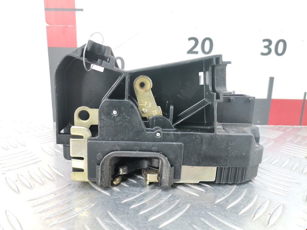 Замок двери передней правой OPEL Astra G 1998-2005