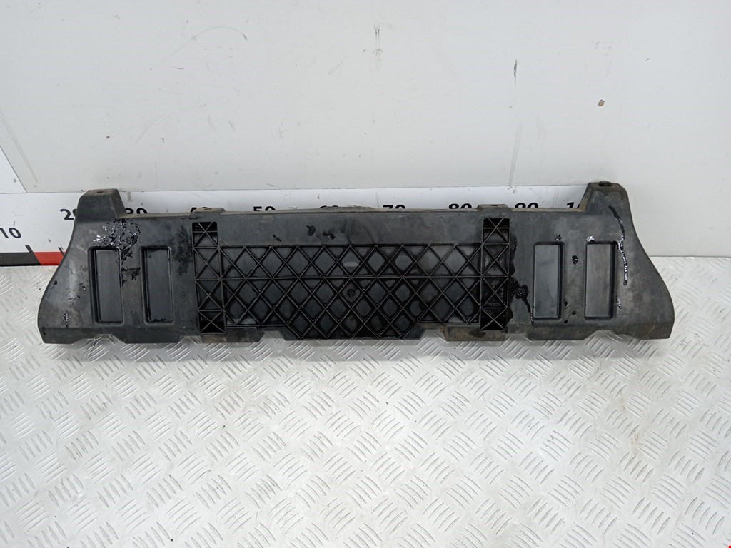 Кронштейн (крепление) заднего бампера центральный Nissan Pathfinder (R51) (2004-2014)