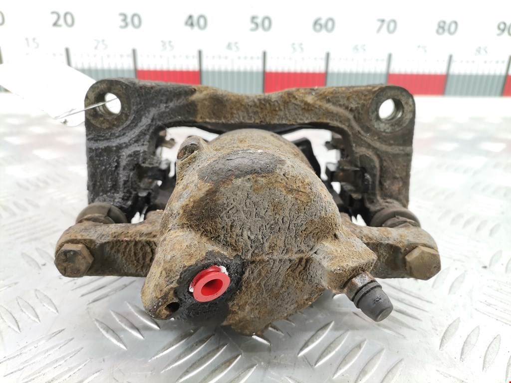 Суппорт передний левый SUZUKI Splash 2008-2015