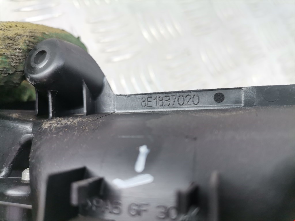 Ручка дверная передняя внутренняя правая AUDI A4 B6 2001-2005