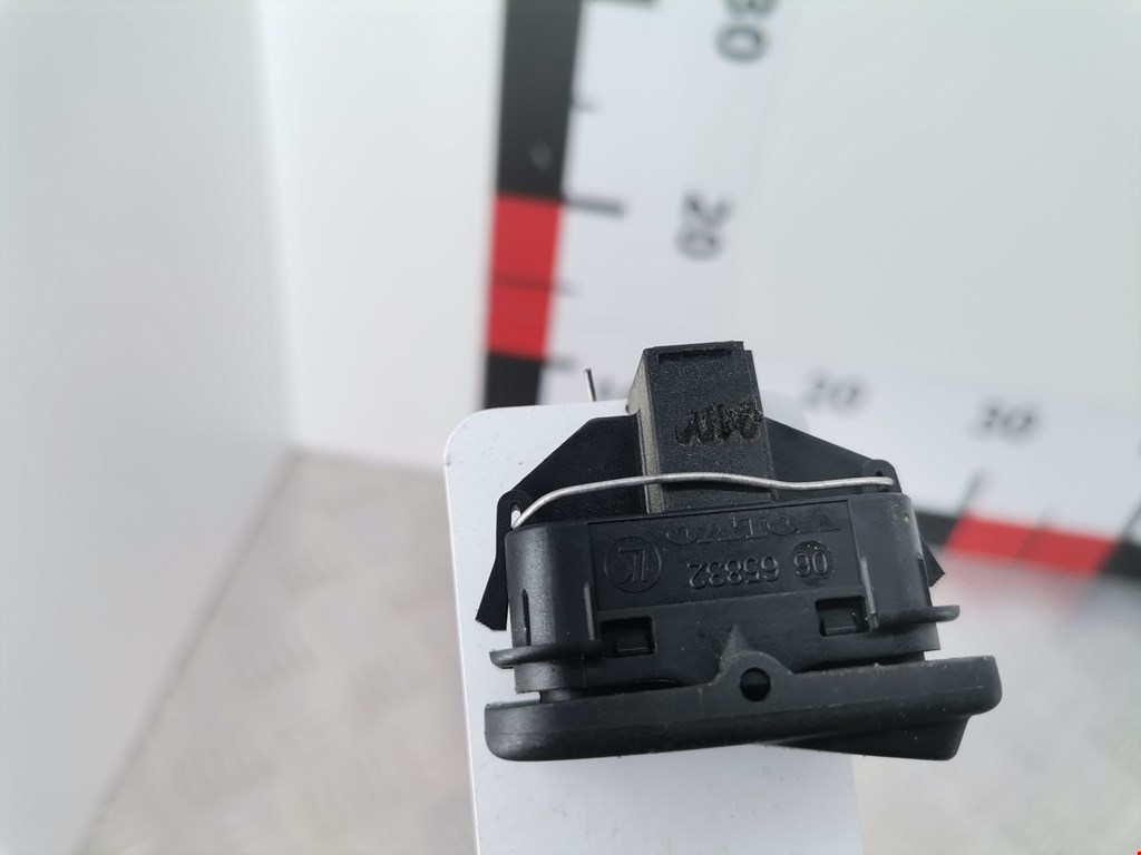 Кнопка центрального замка VOLVO V50 I 2004-2012