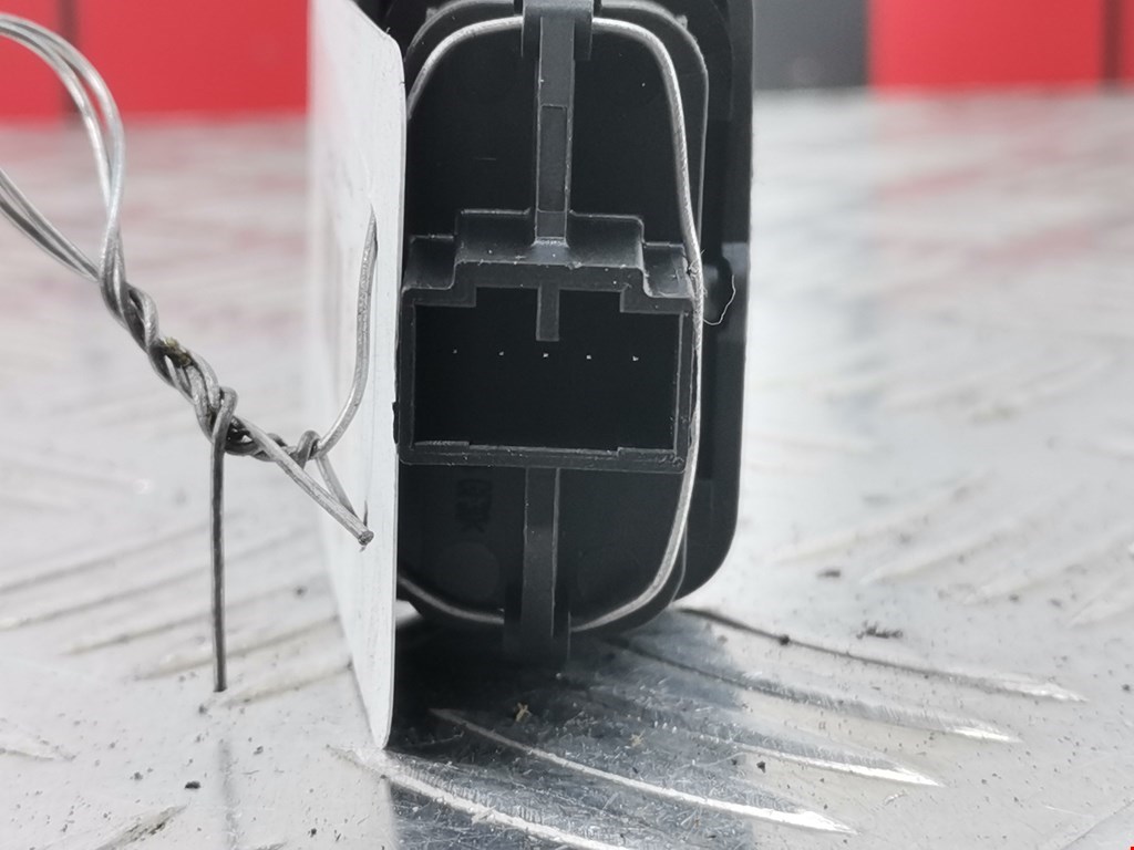 Кнопка центрального замка VOLVO V50 I 2004-2012