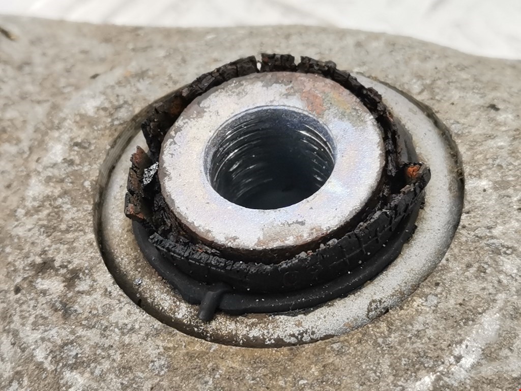 Рычаг передний левый BMW 5er 5 серия F10/F11/F07 2009-2017