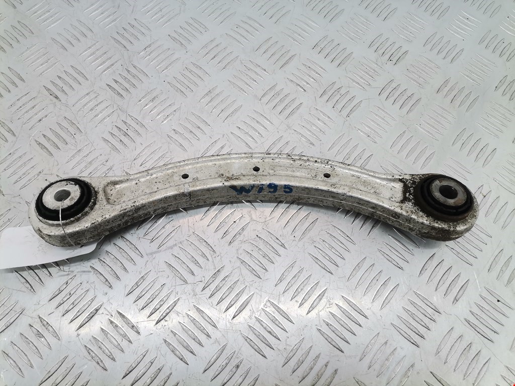 Рычаг задний правый VOLKSWAGEN Touareg 2002-2010