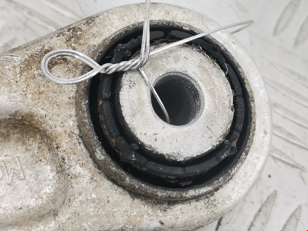 Рычаг задний правый VOLKSWAGEN Touareg 2002-2010