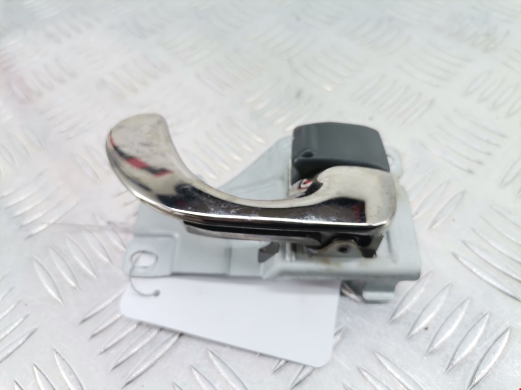 Ручка дверная задняя внутренняя правая MITSUBISHI Galant VIII 1996-2006