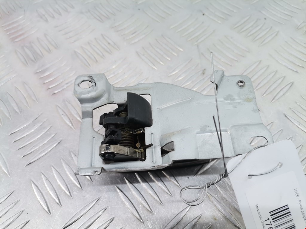 Ручка дверная задняя внутренняя правая MITSUBISHI Galant VIII 1996-2006