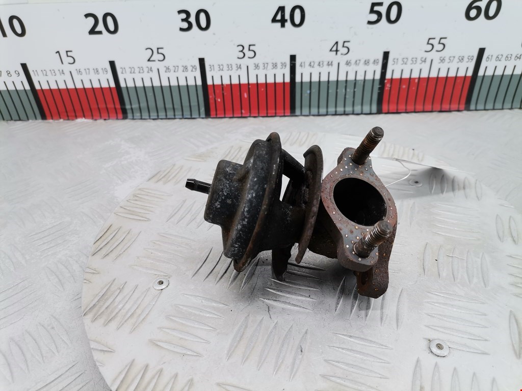 Клапан ЕГР EGR Kia Carnival (Sedona) 1 (UP/GQ) (1998-2006)