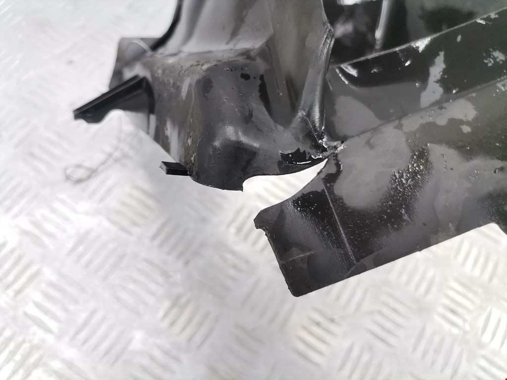 Воздуховод VOLKSWAGEN Phaeton 2002-2016