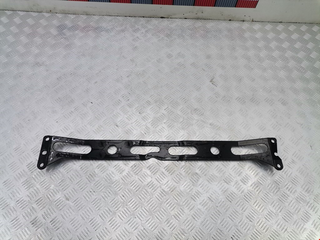 Балка подрадиаторная VOLKSWAGEN Phaeton 2002-2016