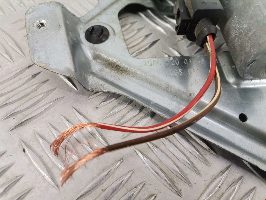 Стеклоподъемник передний правый MERCEDES-BENZ Sprinter 906 2006-2018