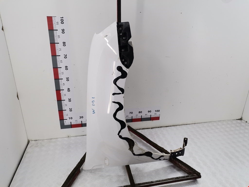 Крыло переднее правое DACIA Duster Duster I 2010-2017