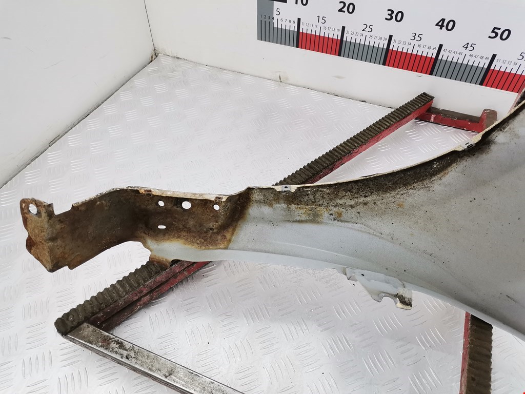 Крыло переднее правое DACIA Duster Duster I 2010-2017