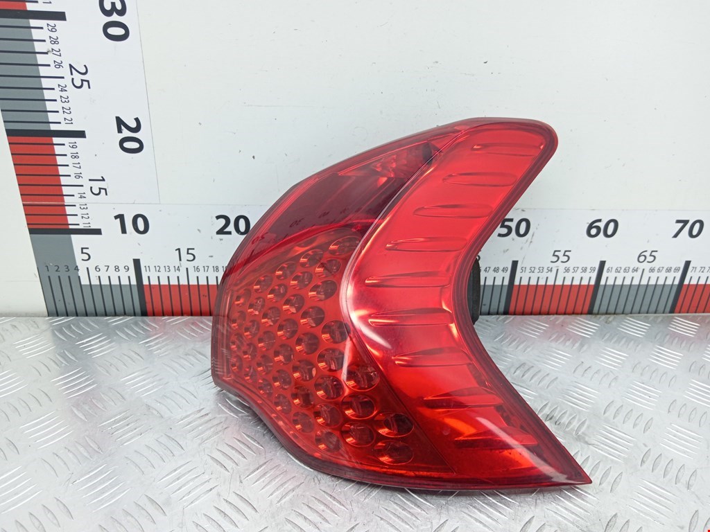 Фонарь задний правый PEUGEOT 3008 2009-2016