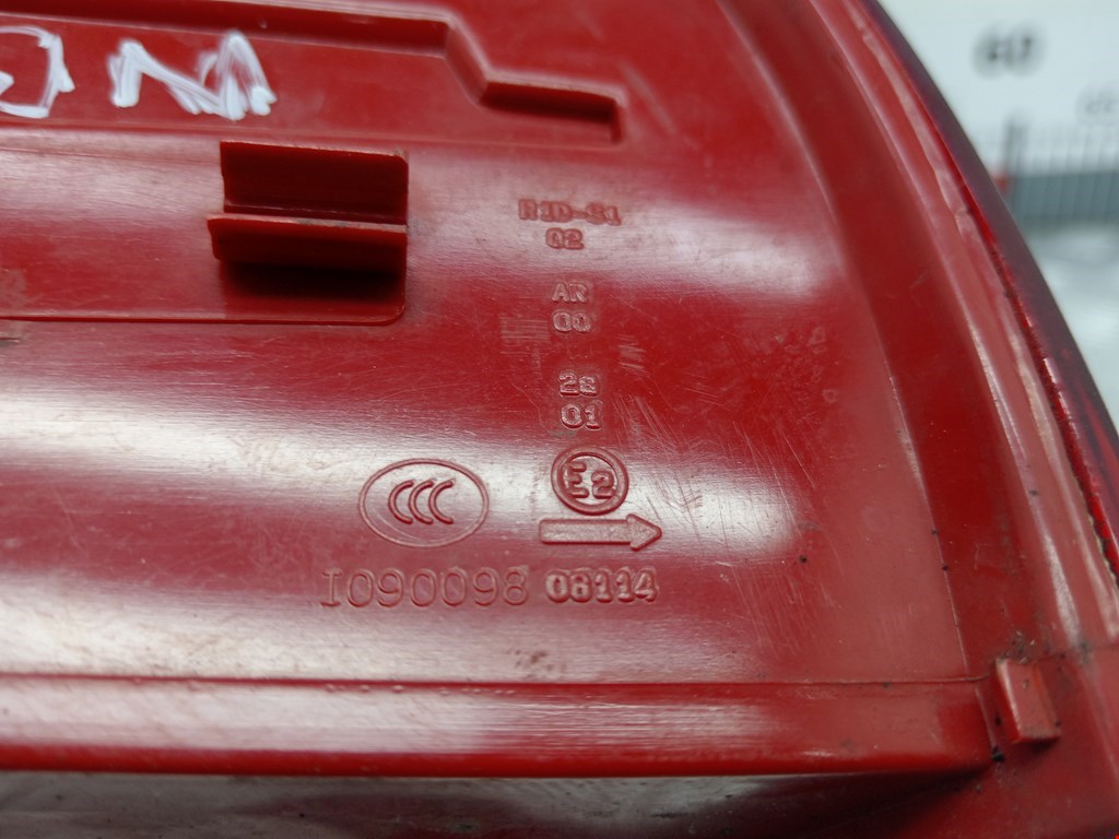 Фонарь задний правый PEUGEOT 3008 2009-2016