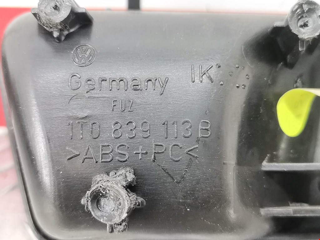 Ручка дверная задняя внутренняя левая VOLKSWAGEN Touran 2003-2010