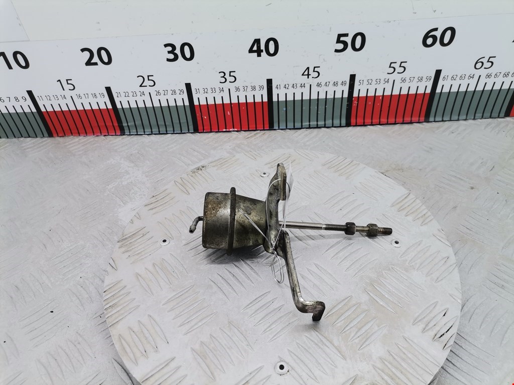 Моторчик привода (положения воздушных) заслонок (актуатор сервопривода турбины) RENAULT Scenic II 2003-2010