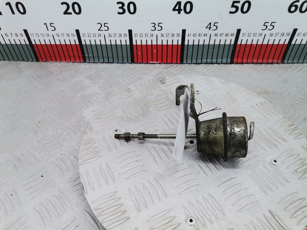 Моторчик привода (положения воздушных) заслонок (актуатор сервопривода турбины) RENAULT Scenic II 2003-2010