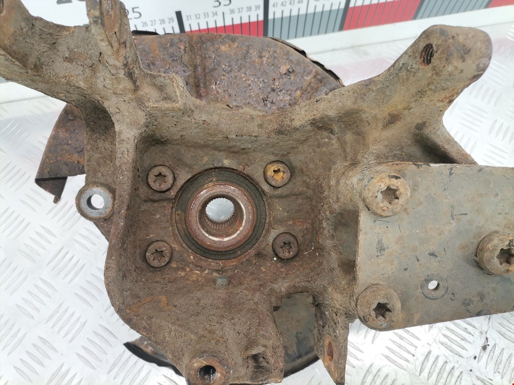 Ступица задняя правая FORD Kuga 2008-2012