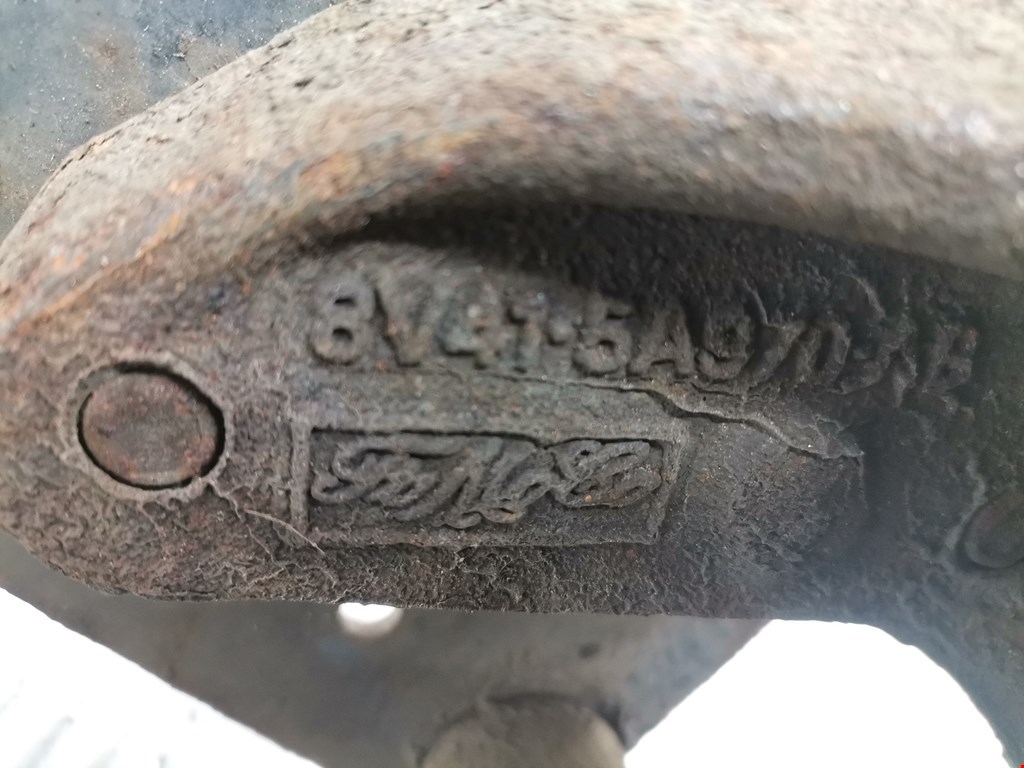 Ступица задняя правая FORD Kuga 2008-2012