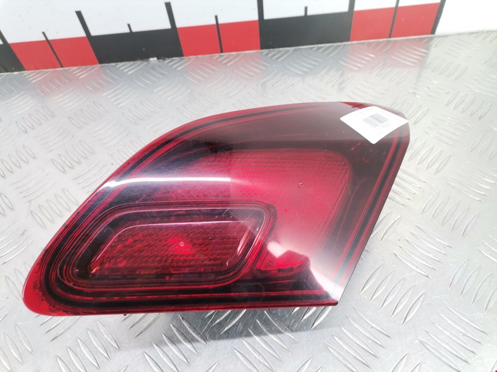 Фонарь задний внутренний правый OPEL Astra J 2009-2017