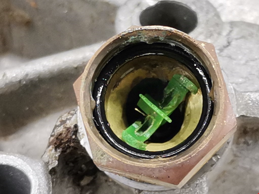 Корпус термостата CITROEN C5 I 2001-2008