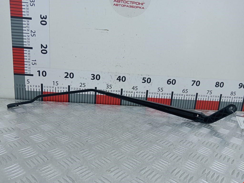 Поводок дворников передний левый/ правый PEUGEOT 206 1998-2012